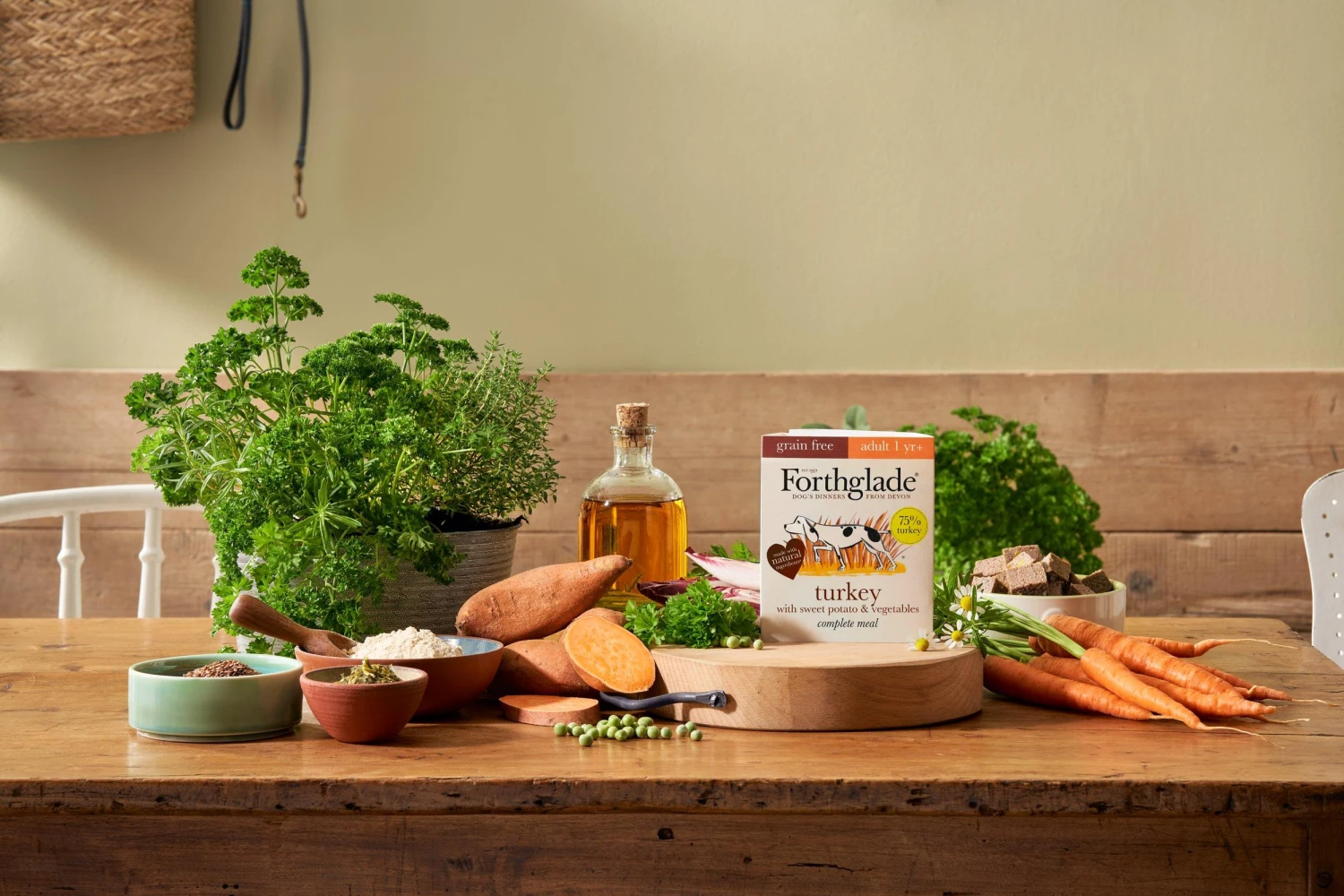 Forthglade Complete Adult Turkey & Veg, Grain Free Dog Food - 18 X 395G 6 Forthglade Complete Adult Turkey & Veg, Grain Free Dog Food - 18 X 395G - Image 4